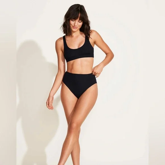 Black ribbed bikini - Picture 1 of 5